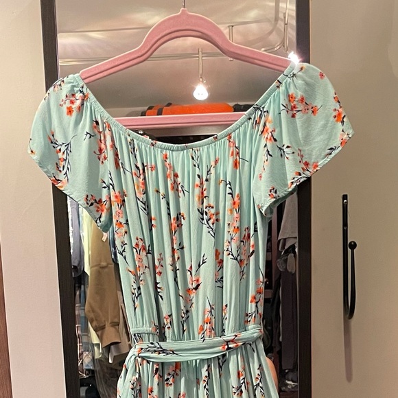 Dress - Picture 3 of 7